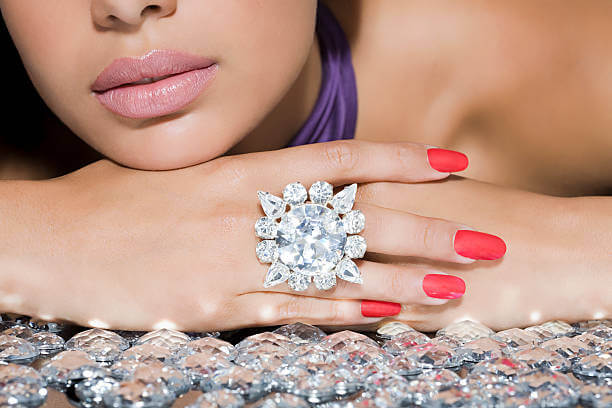 Pros of Selling Diamonds to Vetted Diamond Buyers